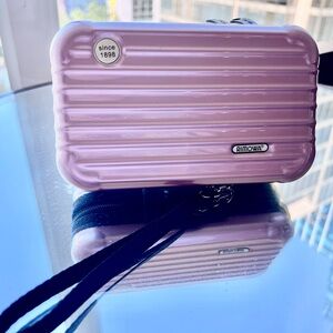 Brand New Rimowa Amenity Kit Case – Pearlescent Orchid Bloom